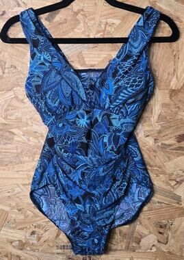 Lands End Women’s Sz6 One Piece Swim Suit Swimming Suit Bra Support